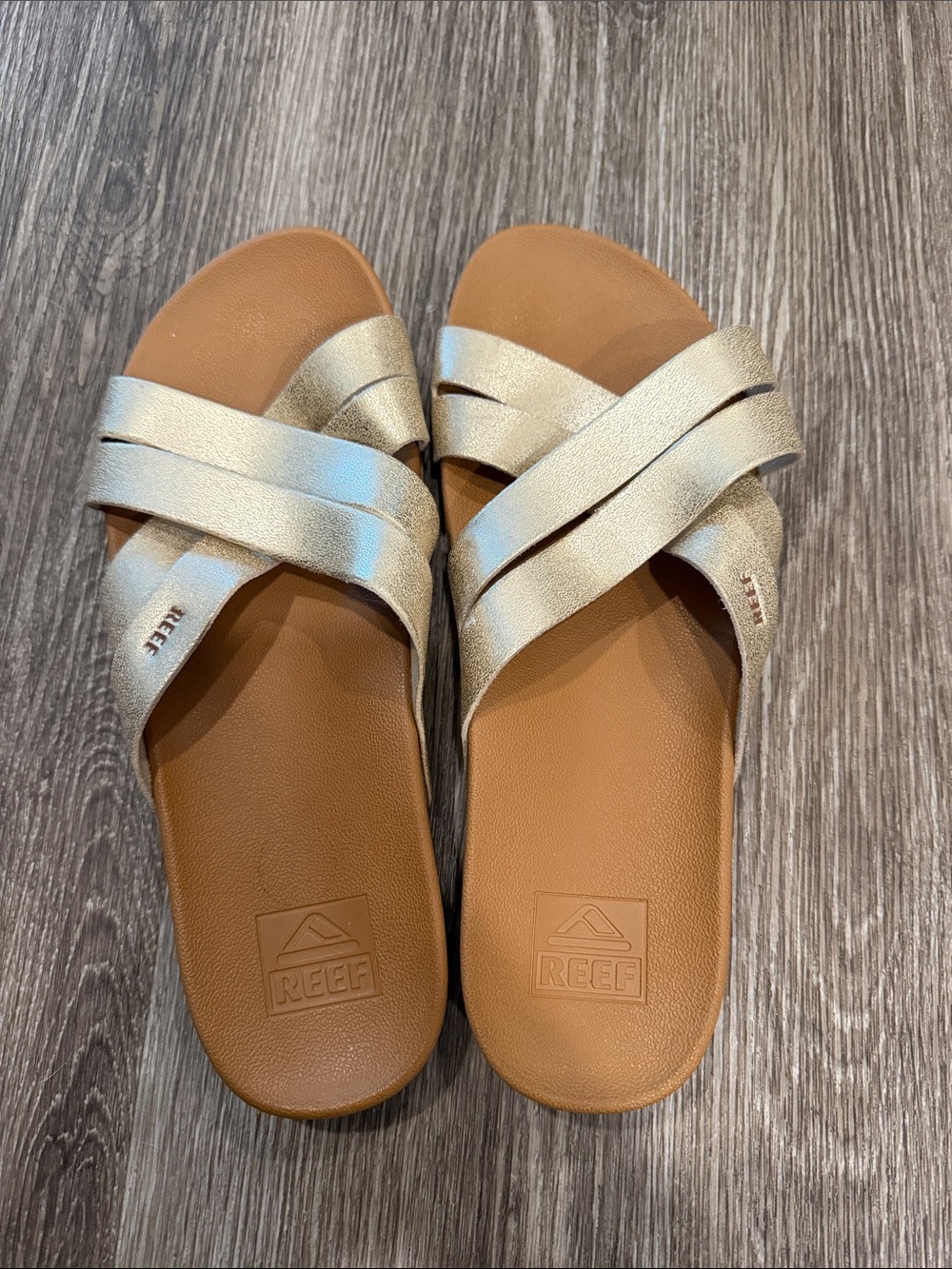 Reef spring bloom crossband sandals champagne gold straps women’s size 8